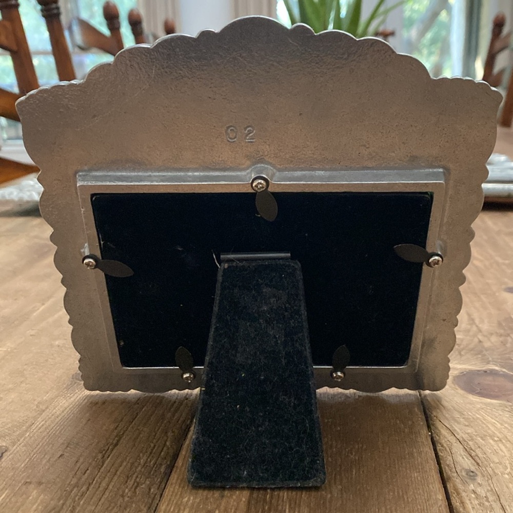 Picture frame - Picture 2 of 5